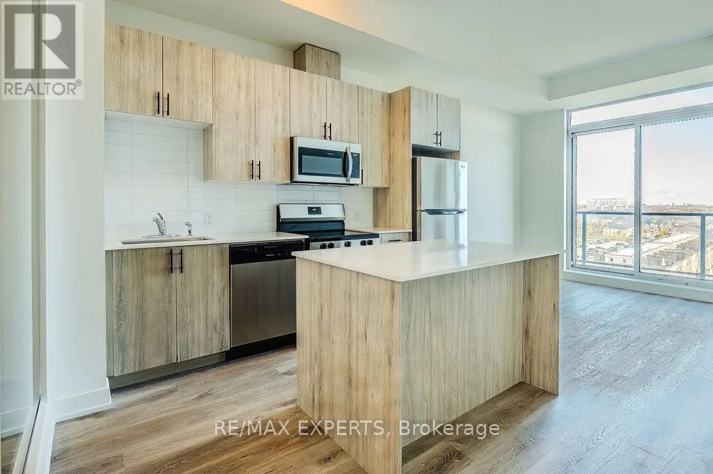 Apartment for rent: 802 - 2475 Old Bronte Rd Road, Oakville, Ontario L6M 5S7