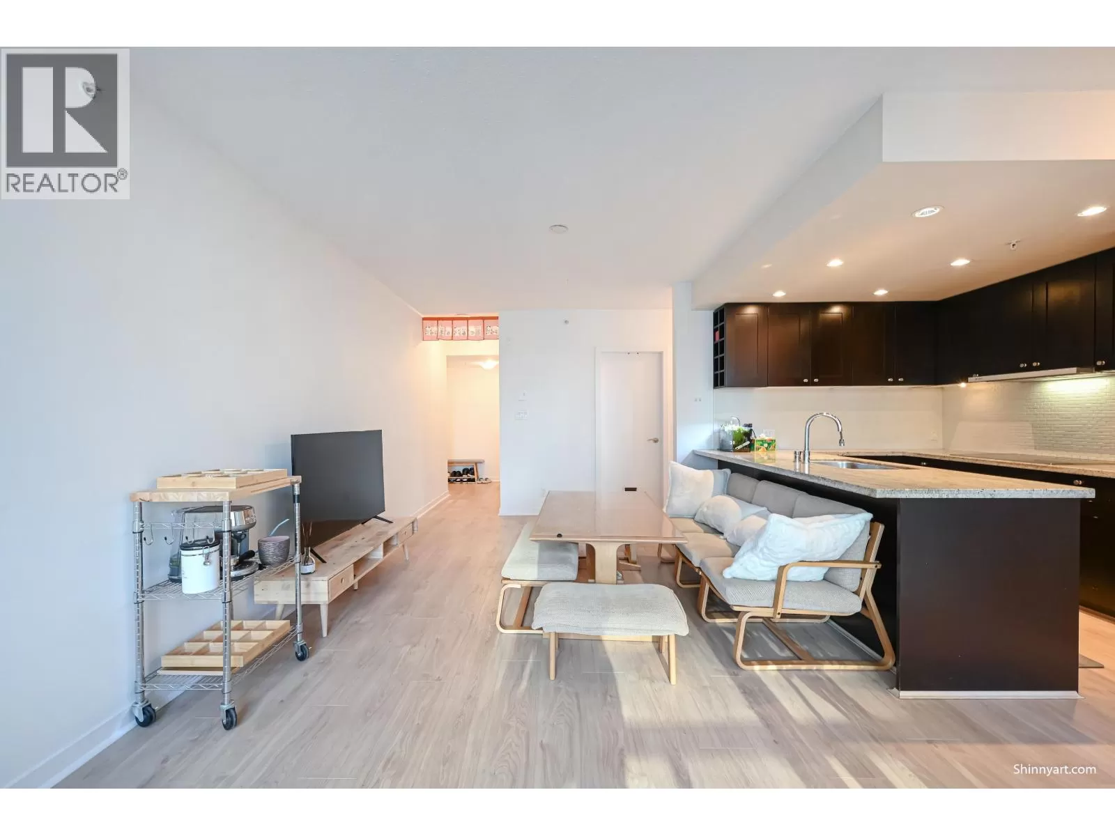 Apartment for rent: 802 821 Cambie Street, Vancouver, British Columbia V6B 0E3