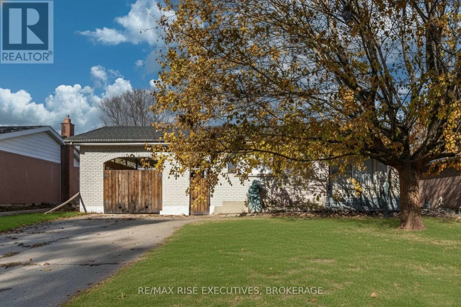 House for rent: 802 Haverhill Drive, Kingston, Ontario K7M 4V2