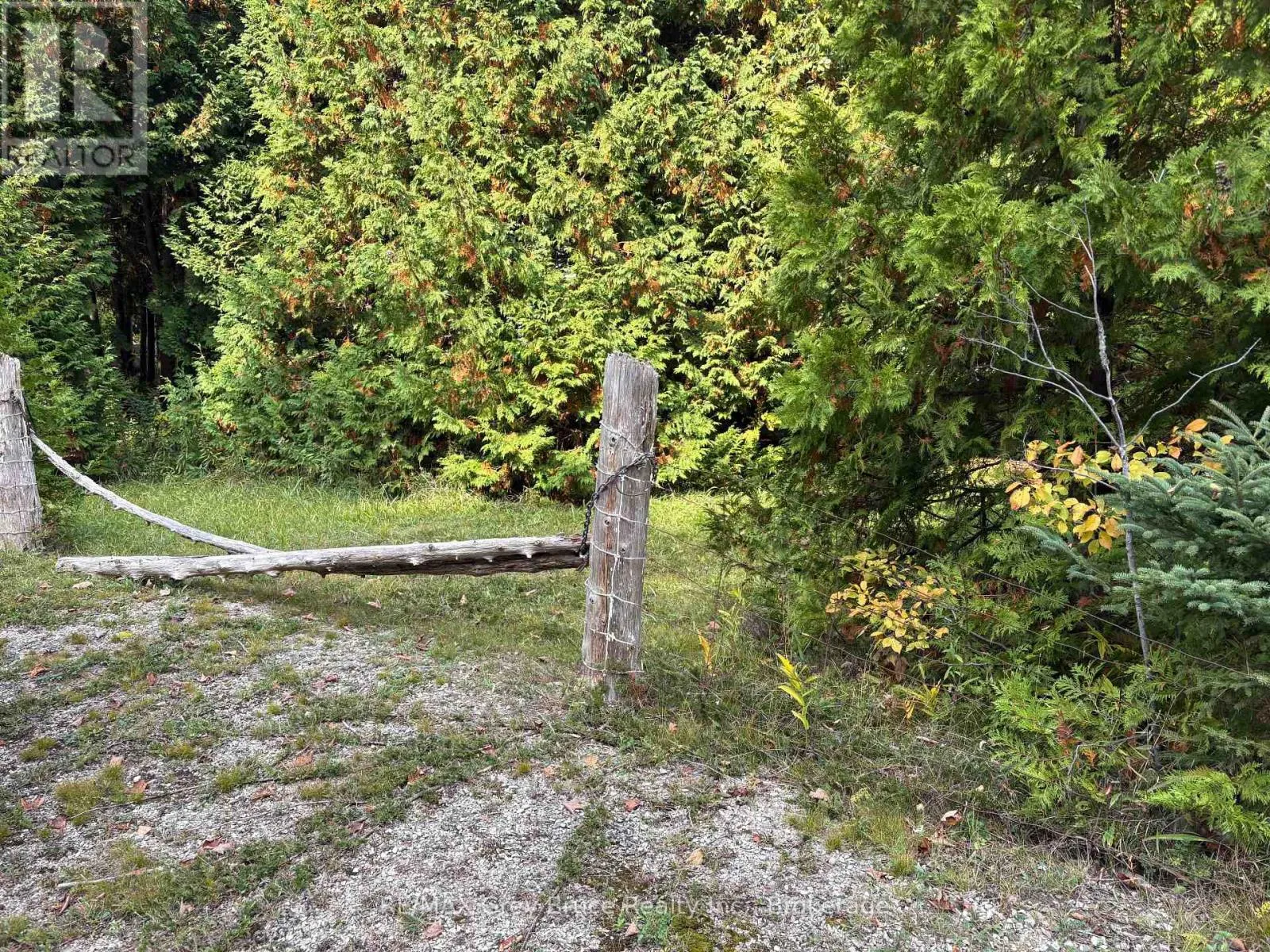 802 Howdenvale Road, South Bruce Peninsula, Ontario N0H 2T0