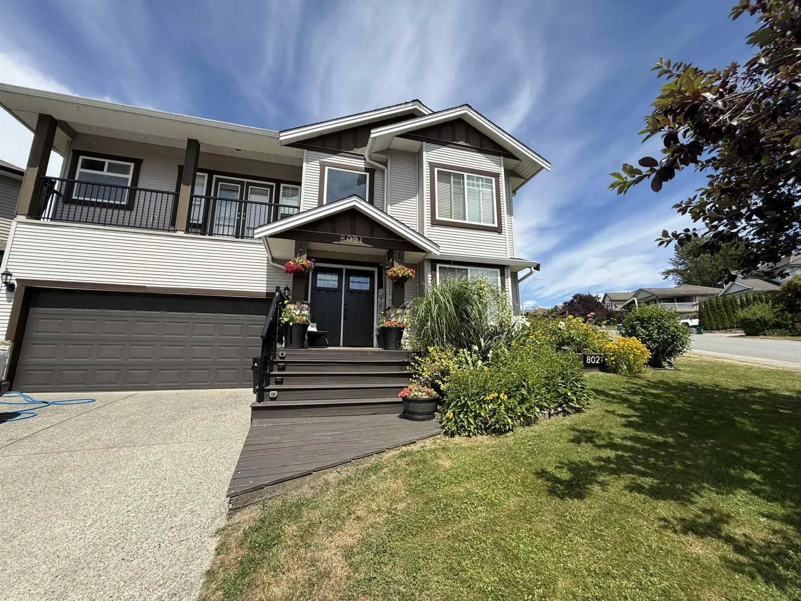 House for rent: 8021 Melburn Drive, Mission, British Columbia V2V 7B6