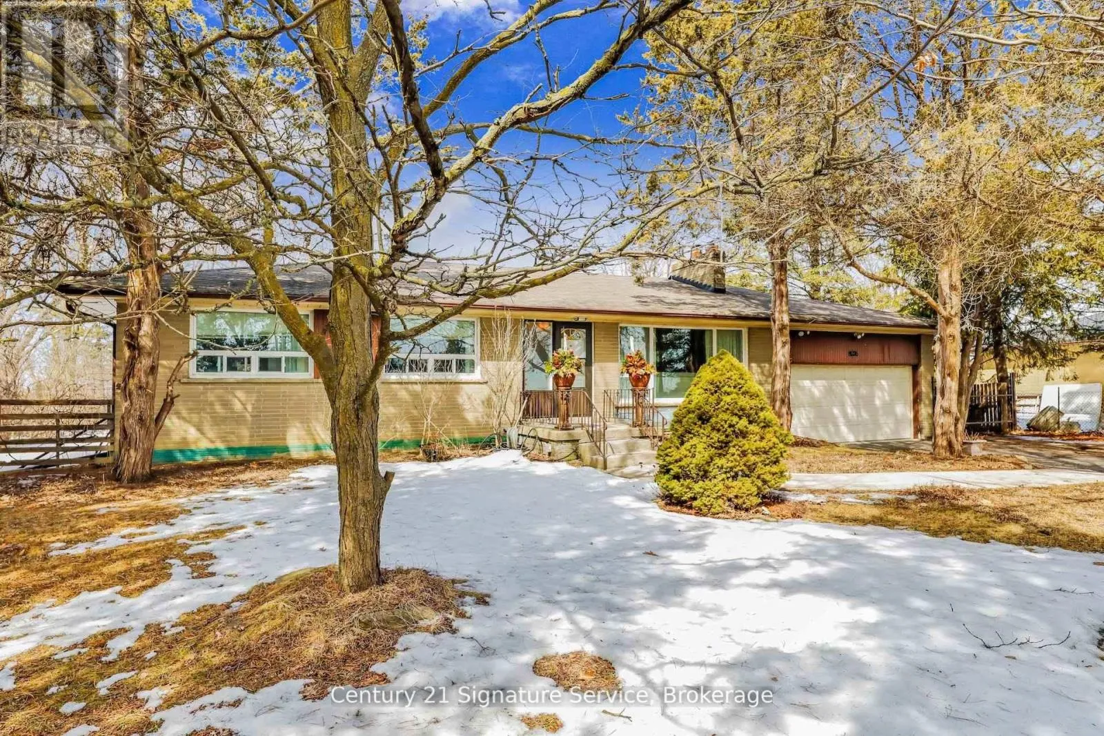 House for rent: 8026 Mayfield Road, Caledon, Ontario L7E 0W2