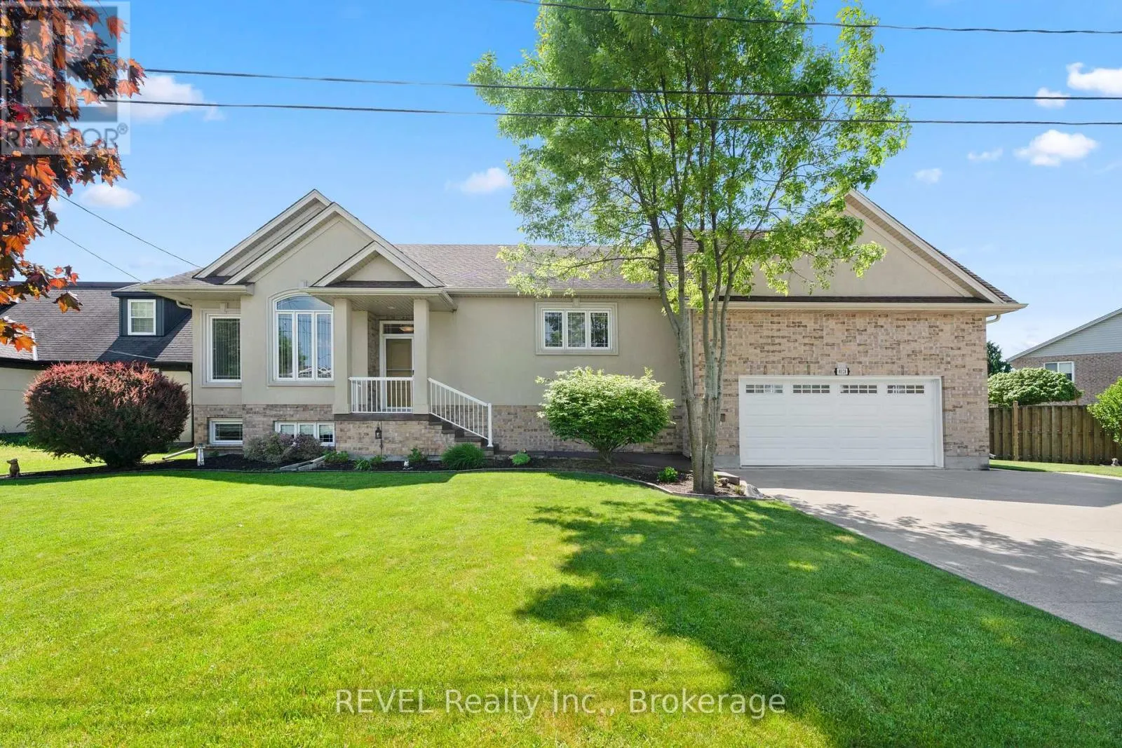 House for rent: 8028 Booth Street, Niagara Falls, Ontario L2H 1E8