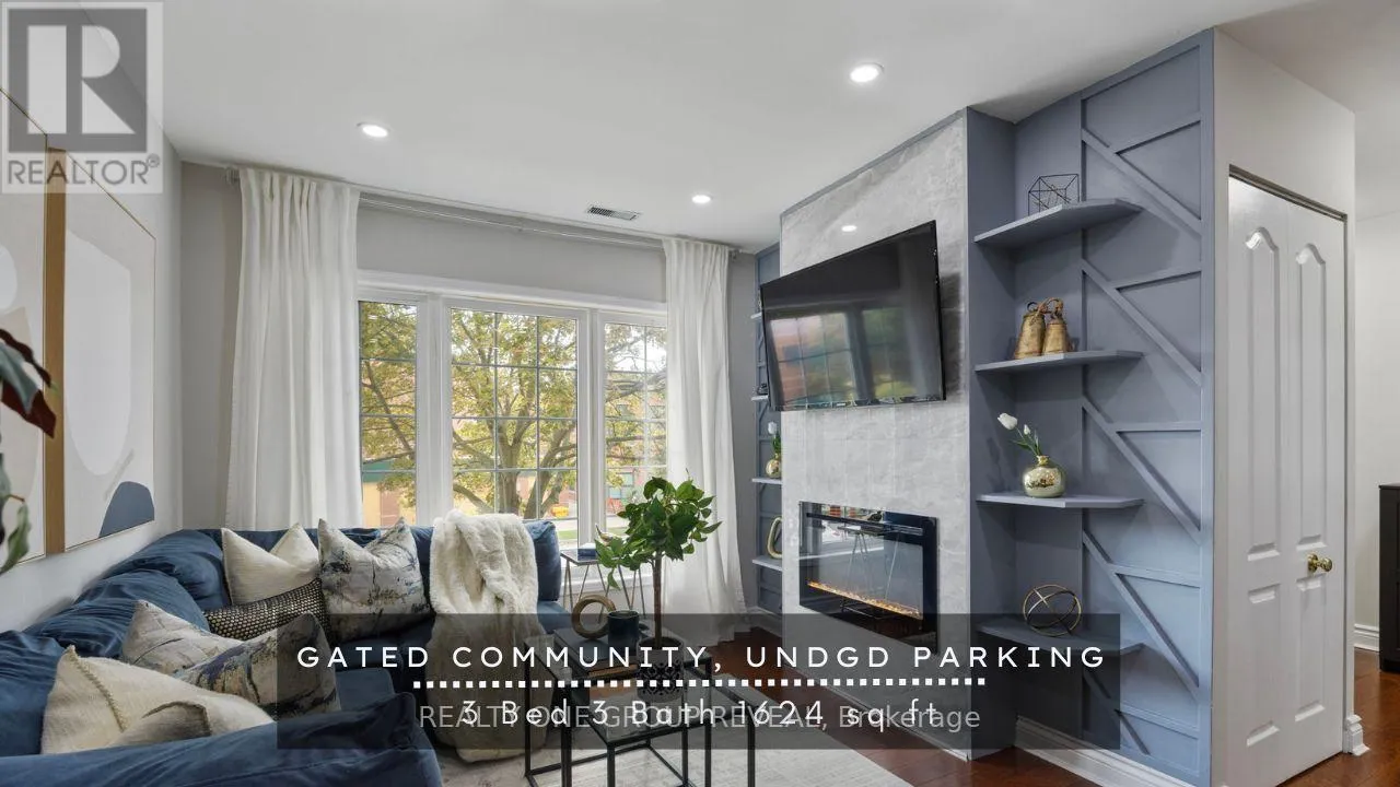 Row / Townhouse for rent: 803 - 1400 The Esplanade Drive N, Pickering, Ontario L1V 6V2