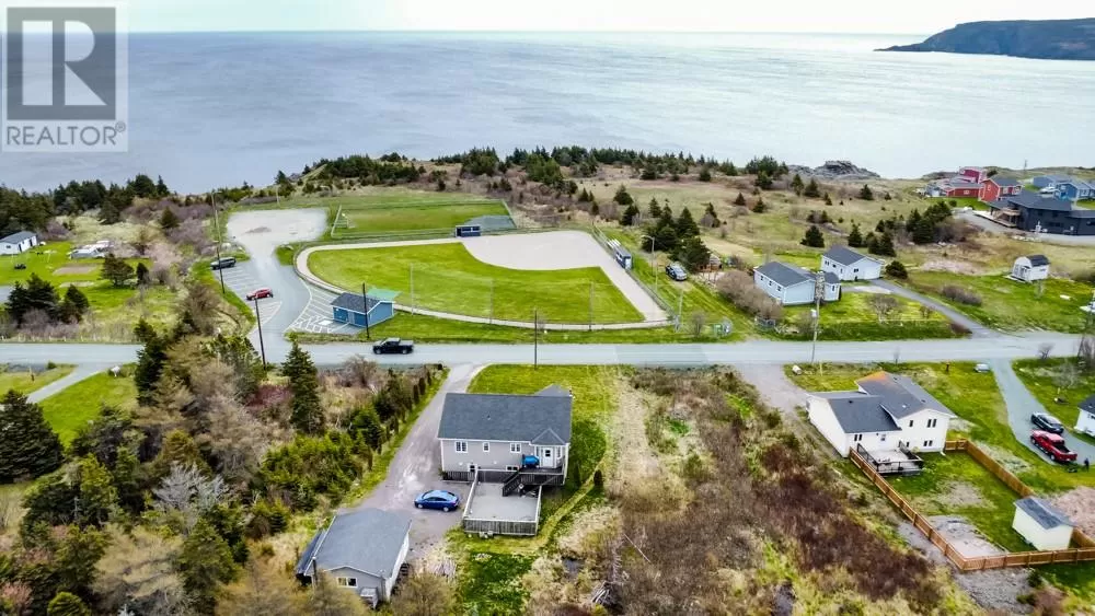 803-805 Main Road, Pouch Cove, Newfoundland & Labrador A0A 3L0