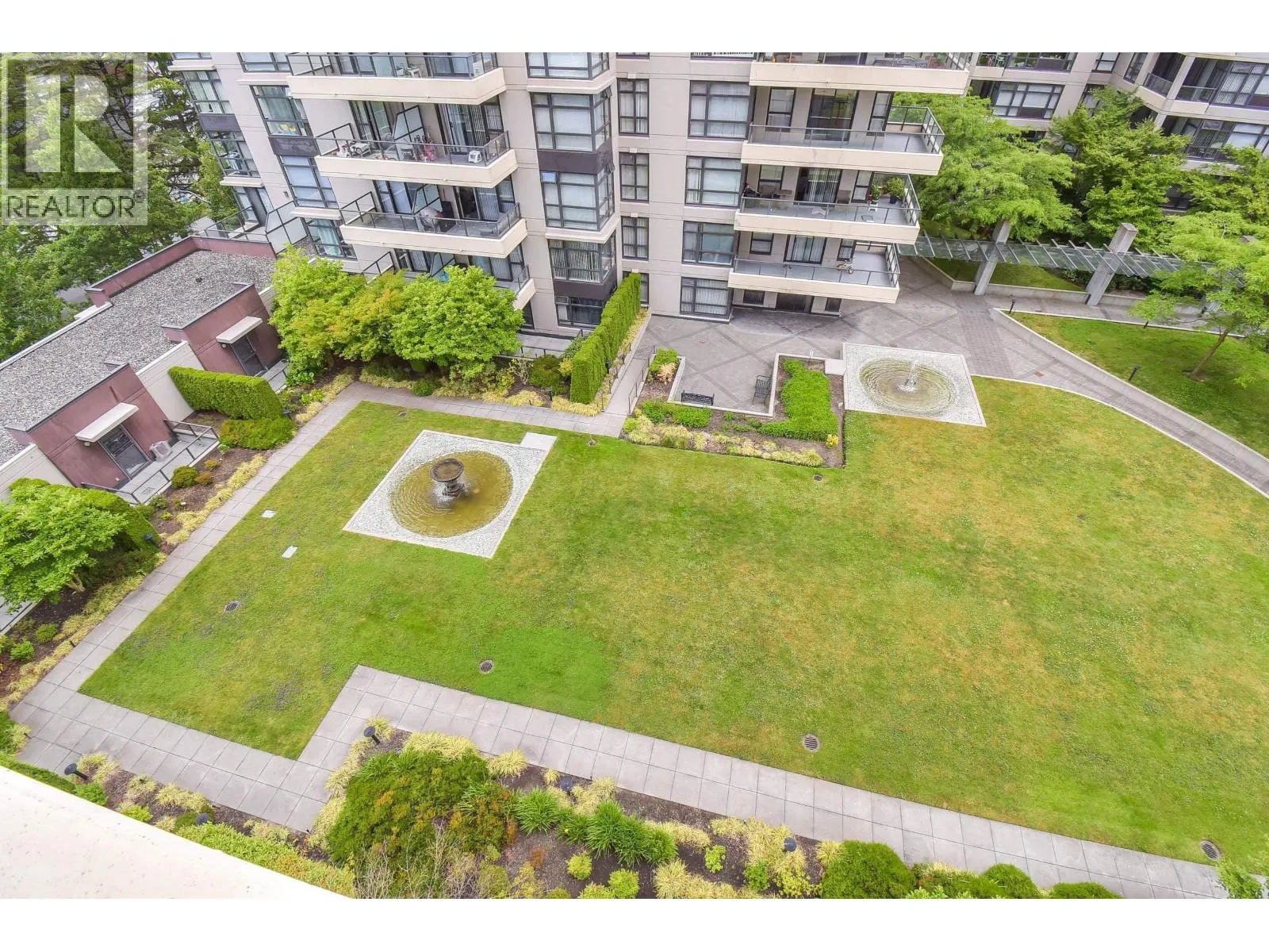 Apartment for rent: 804 8120 Lansdowne Road, Richmond, British Columbia V6X 0A1