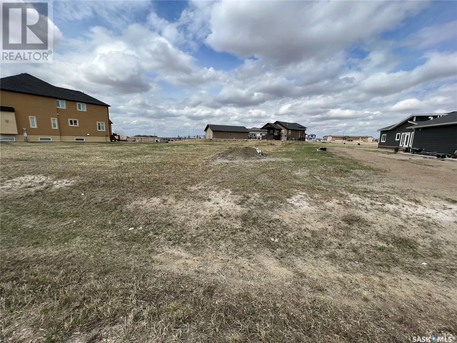 Unknown for rent: 804 Emerald Park Road, Edenwold Rm No. 158, Saskatchewan S4L 0C4