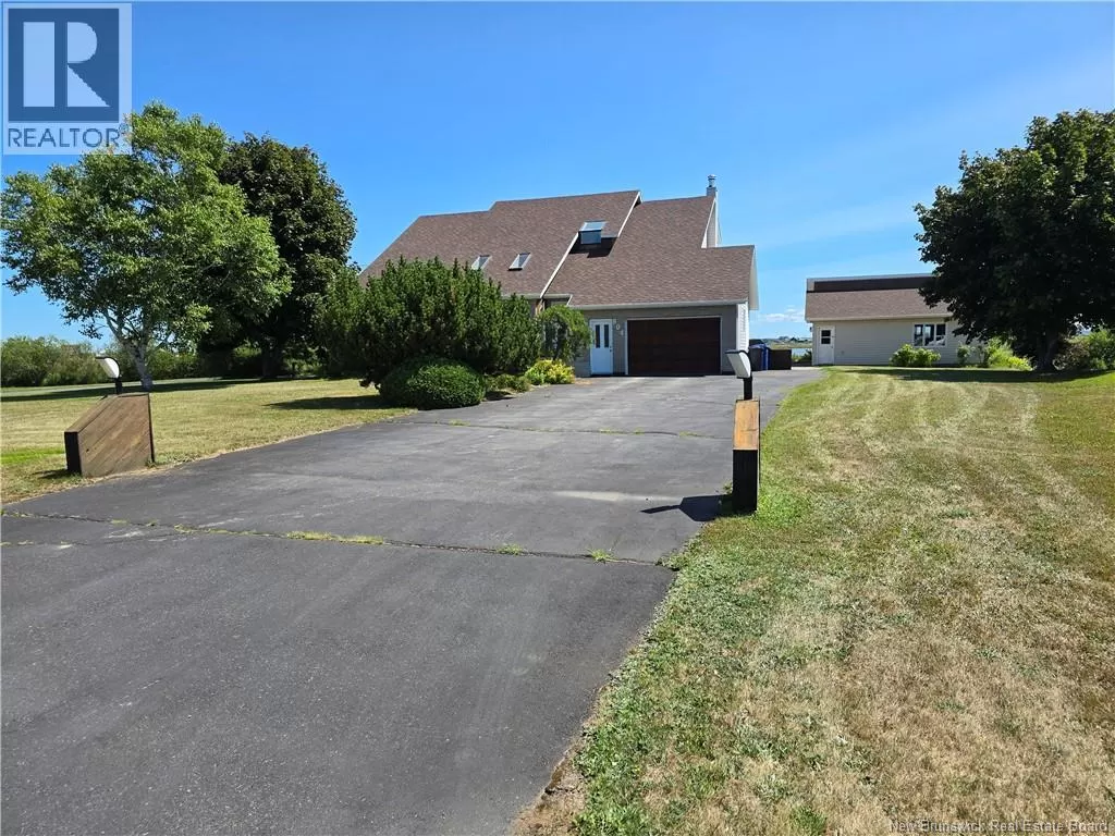 House for rent: 804 St Pierre Crescent, Beresford, New Brunswick E8K 1S1