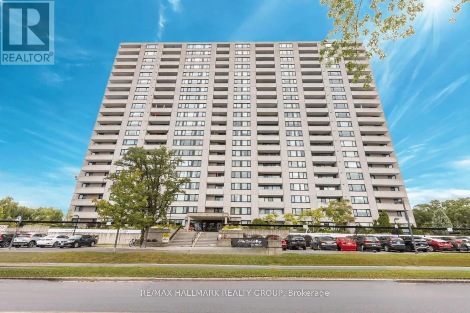 Apartment for rent: 805 - 265 Poulin Avenue, Ottawa, Ontario K2B 7Y8