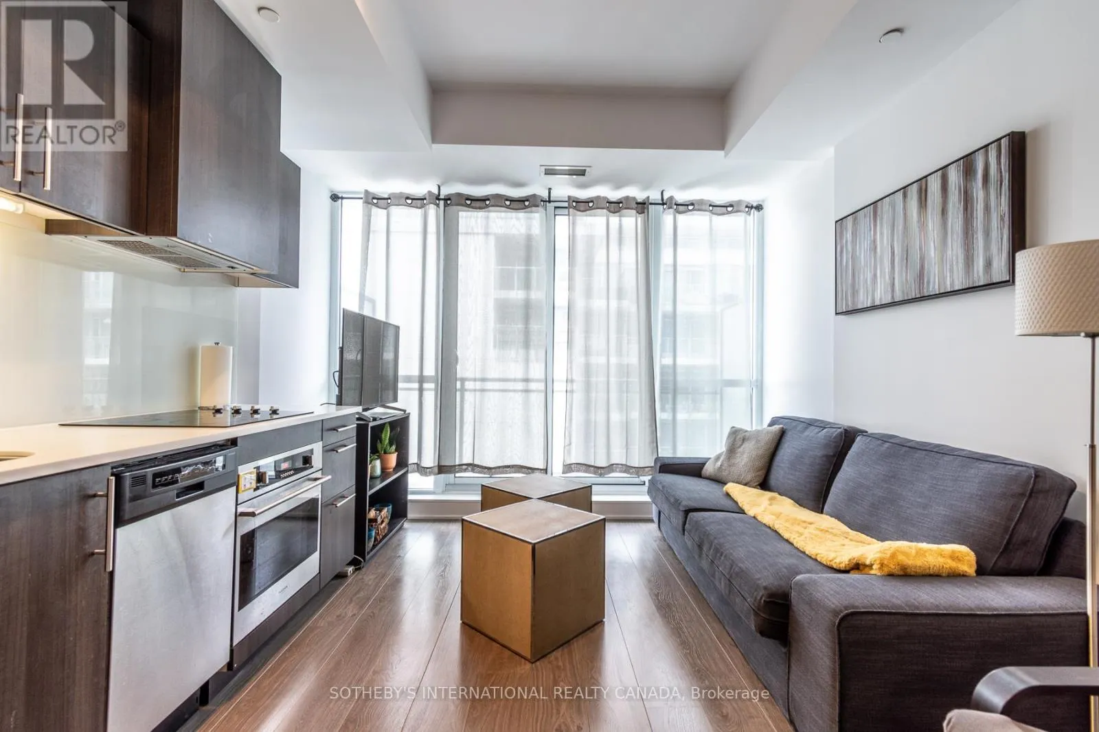 Apartment for rent: 805 - 508 Wellington Street W, Toronto, Ontario M5V 0K8