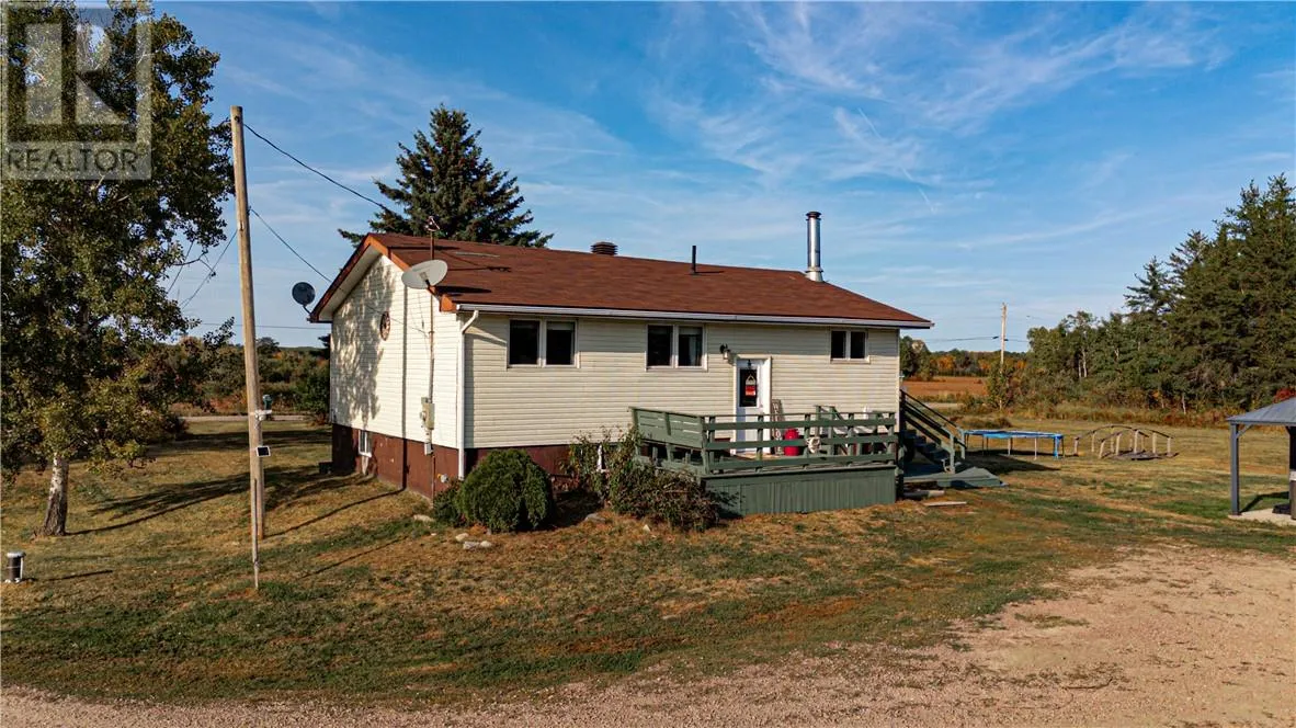 House for rent: 805 Beauparlant Road, St. Charles, Ontario P0M 2W0