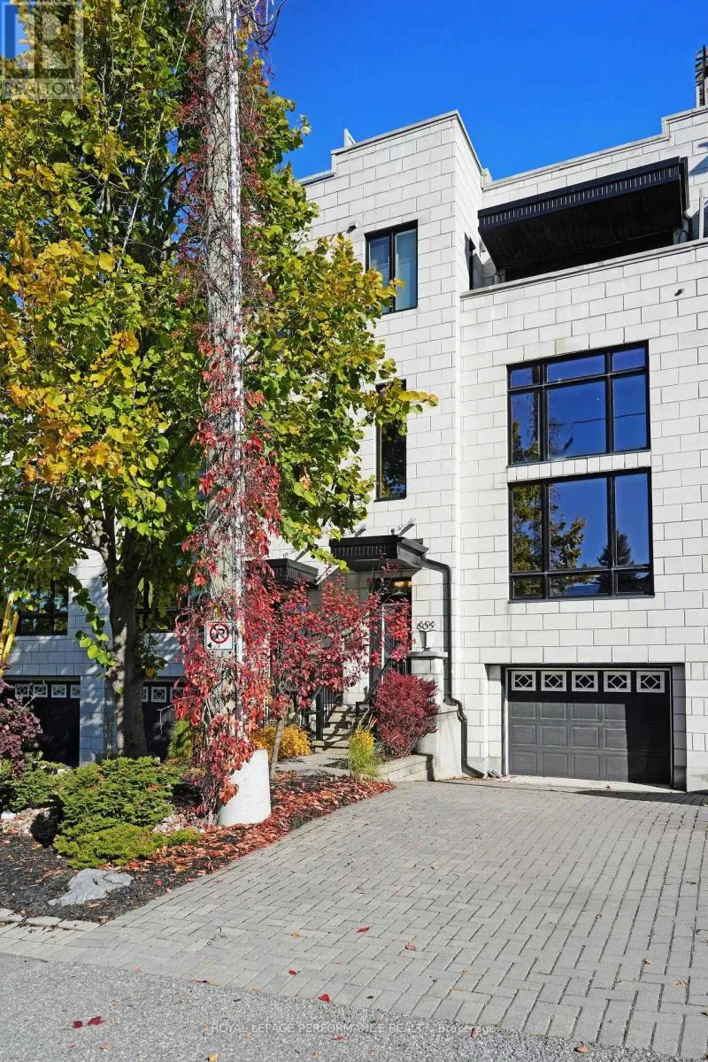 Row / Townhouse for rent: 805 Kingsmere Avenue, Ottawa, Ontario K2A 3J8