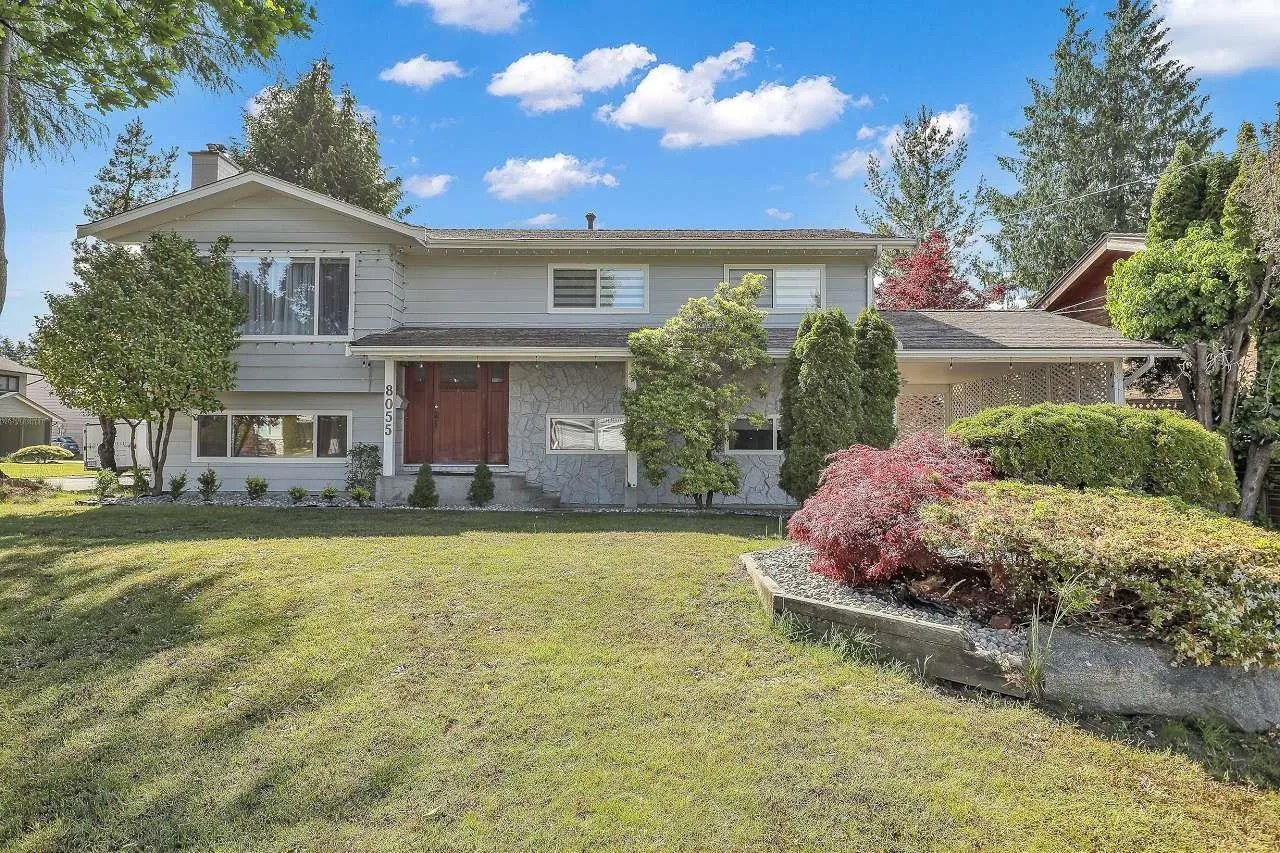 House for rent: 8055 111b Street, Delta, British Columbia V4C 4S7