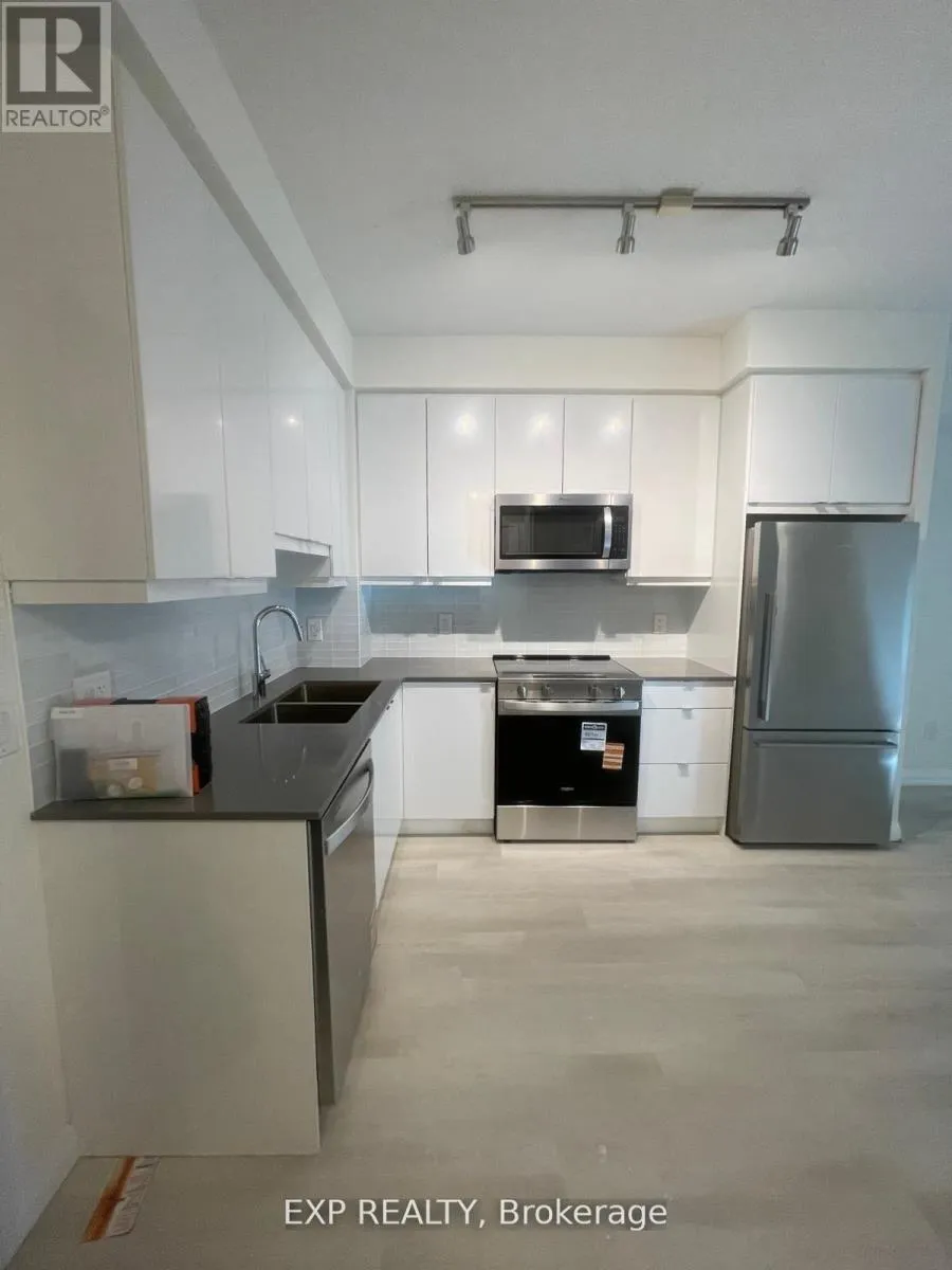 Apartment for rent: 806 - 3260 Sheppard Avenue E, Toronto, Ontario M1T 3K3