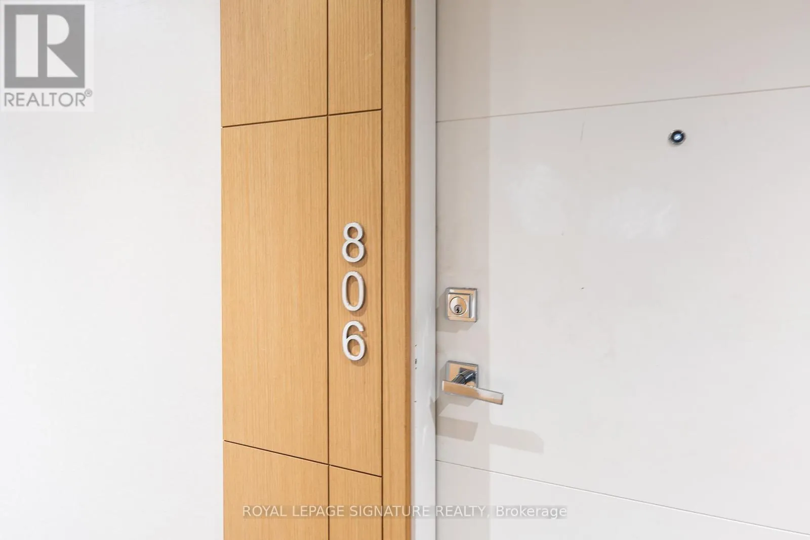 Apartment for rent: 806 - 99 The Donway West, Toronto, Ontario M3C 0N8