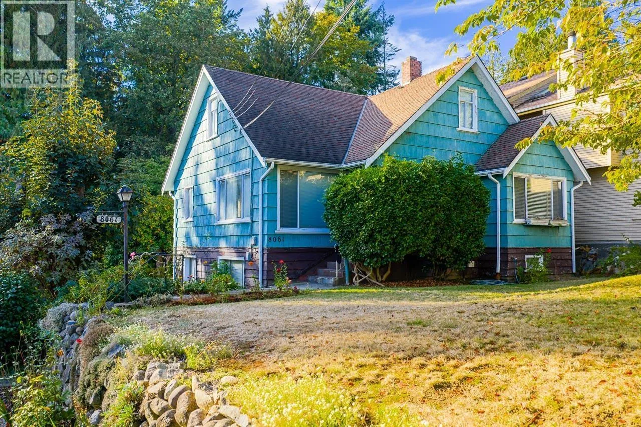 House for rent: 8061 Mcgregor Avenue, Burnaby, British Columbia V5J 4H7