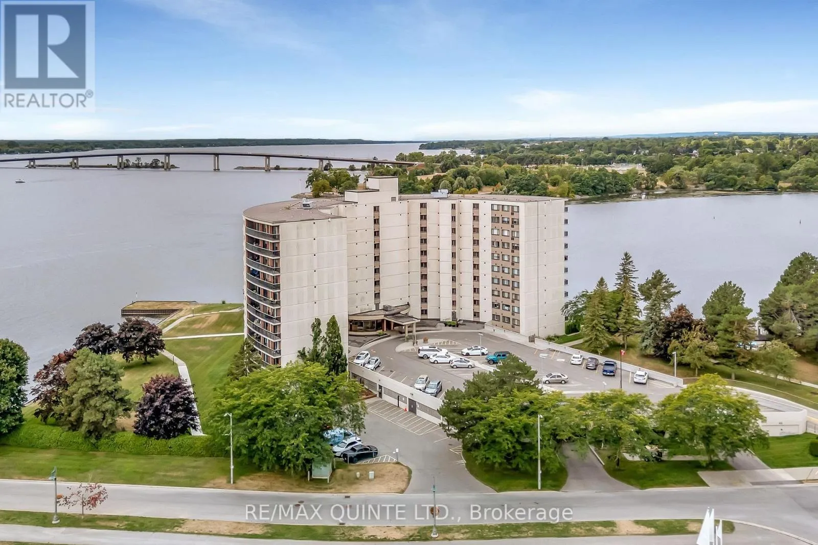 Apartment for rent: 807 - 2 South Front Street, Belleville, Ontario K8N 5K7