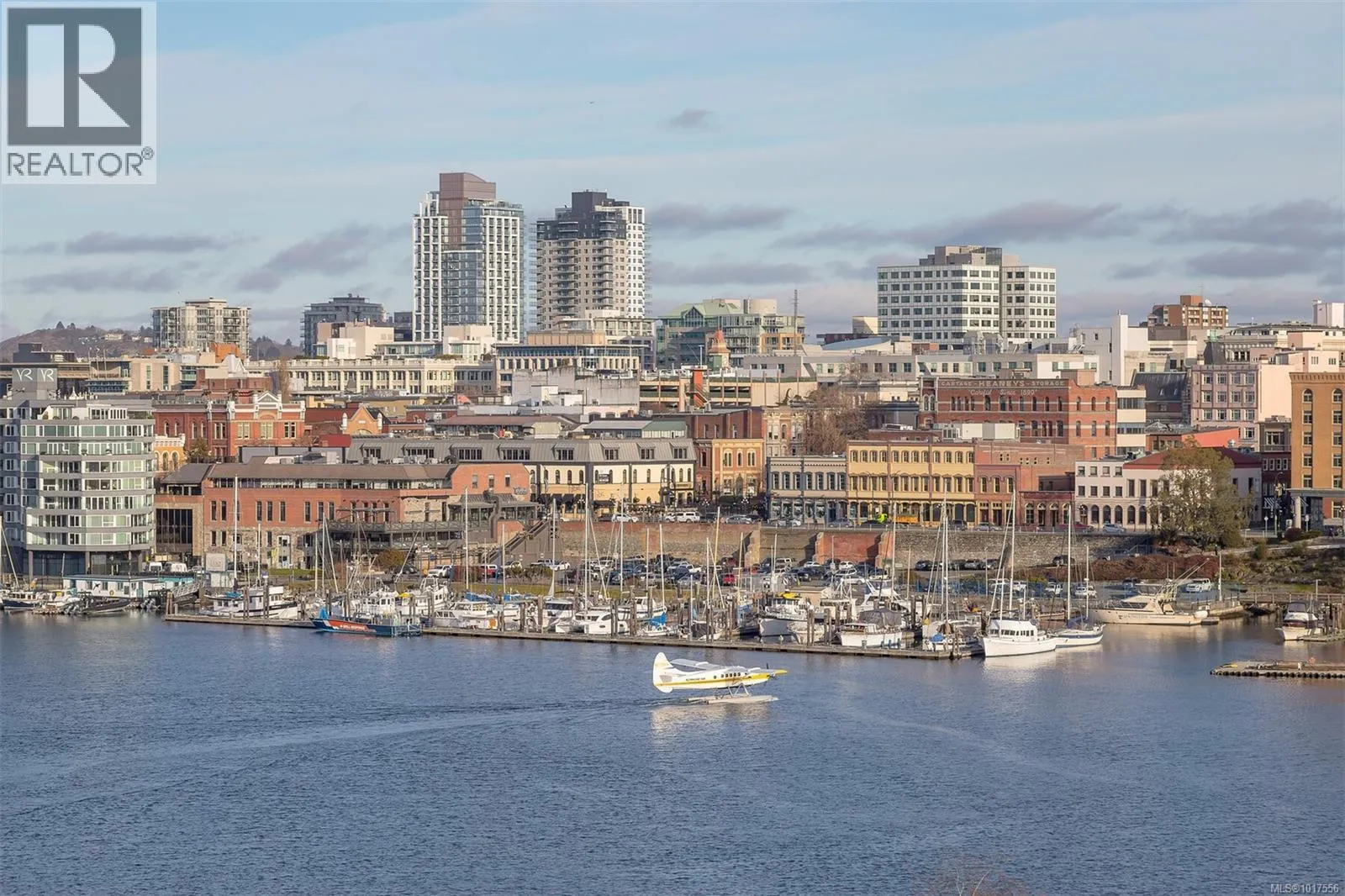 Apartment for rent: 807 225 Belleville St, Victoria, British Columbia V8V 4T9