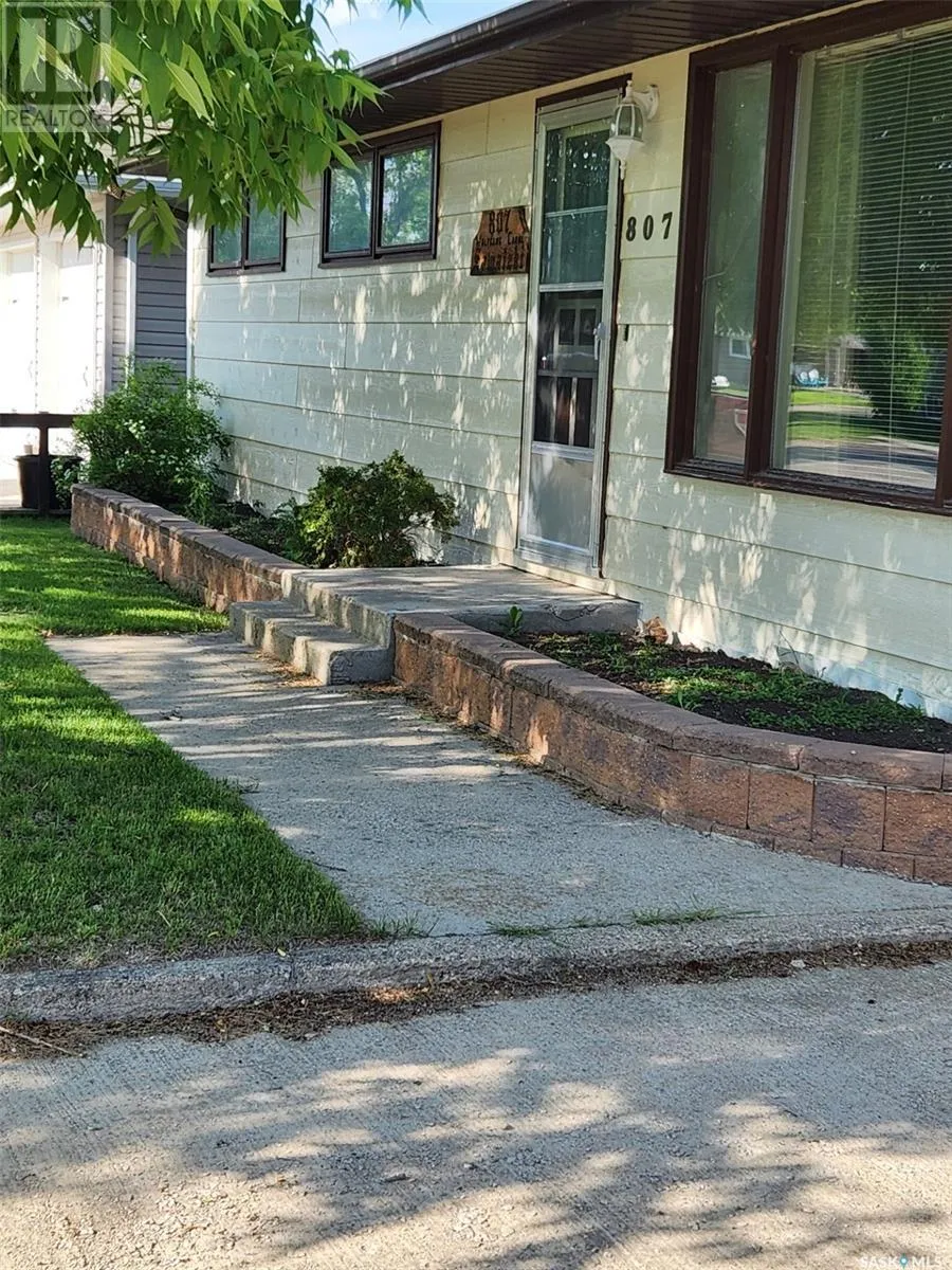 House for rent: 807 Elsinore Street, Whitewood, Saskatchewan S0G 5C0