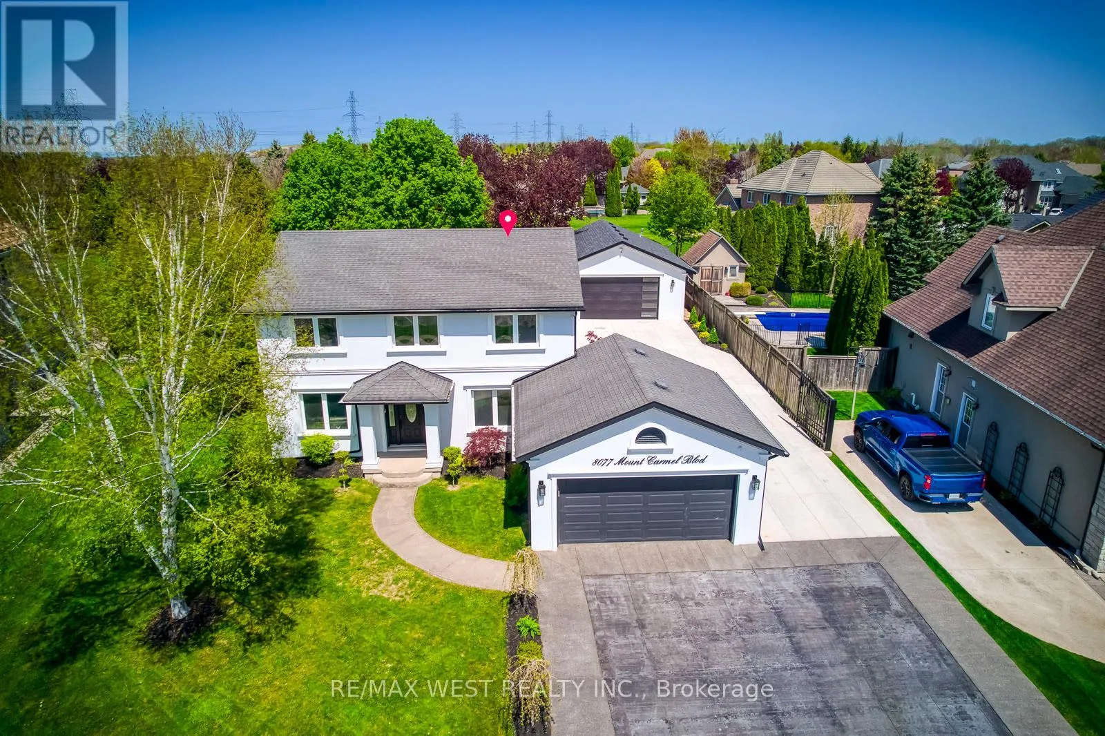 House for rent: 8077 Mount Carmel Boulevard, Niagara Falls, Ontario L2H 2Y8