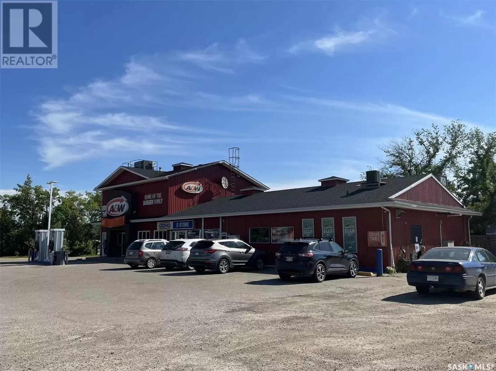 808 9th Avenue W, Nipawin, Saskatchewan S0E 1E0