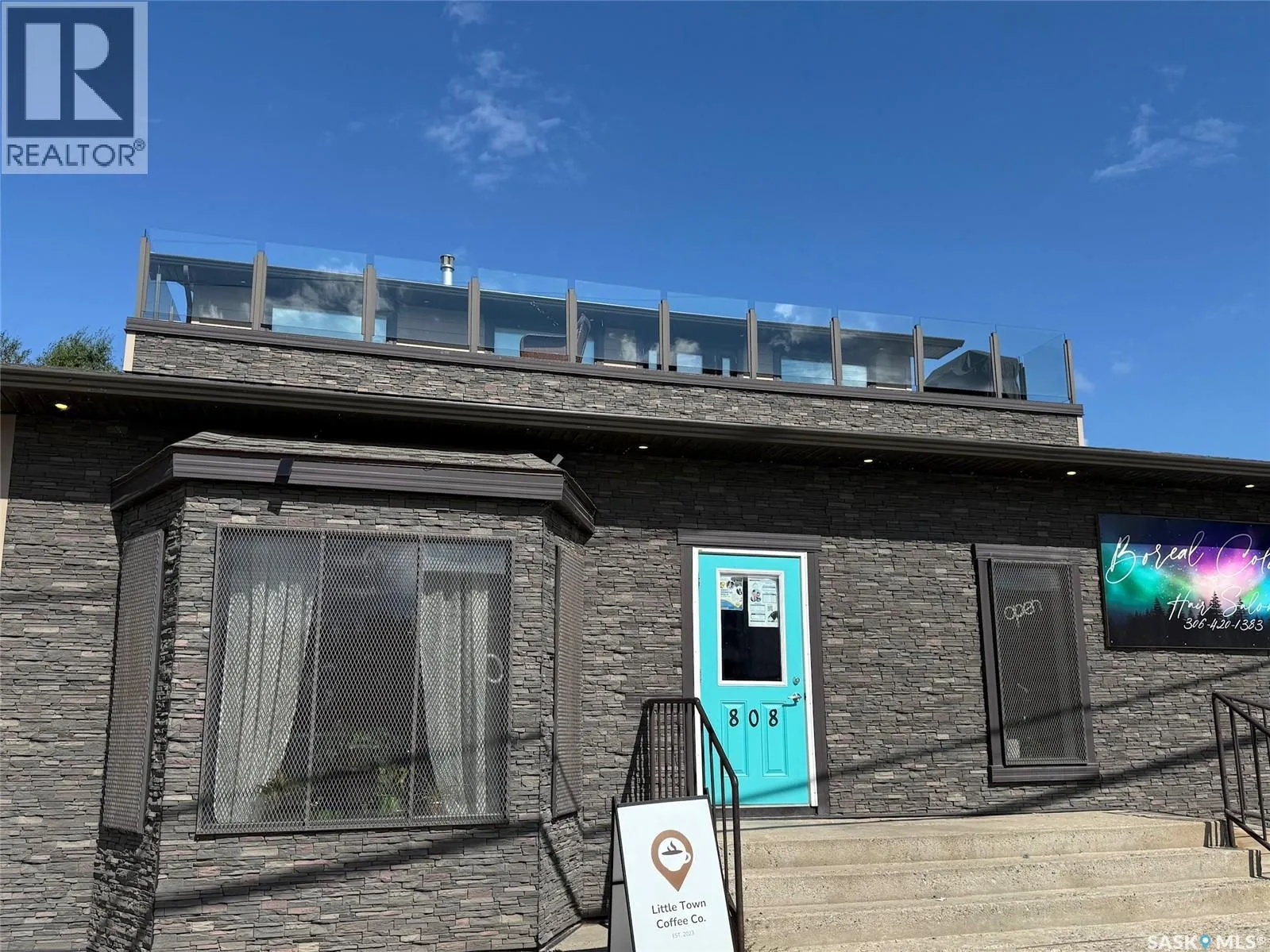 808 La Ronge Avenue, La Ronge, Saskatchewan S0J 1L0