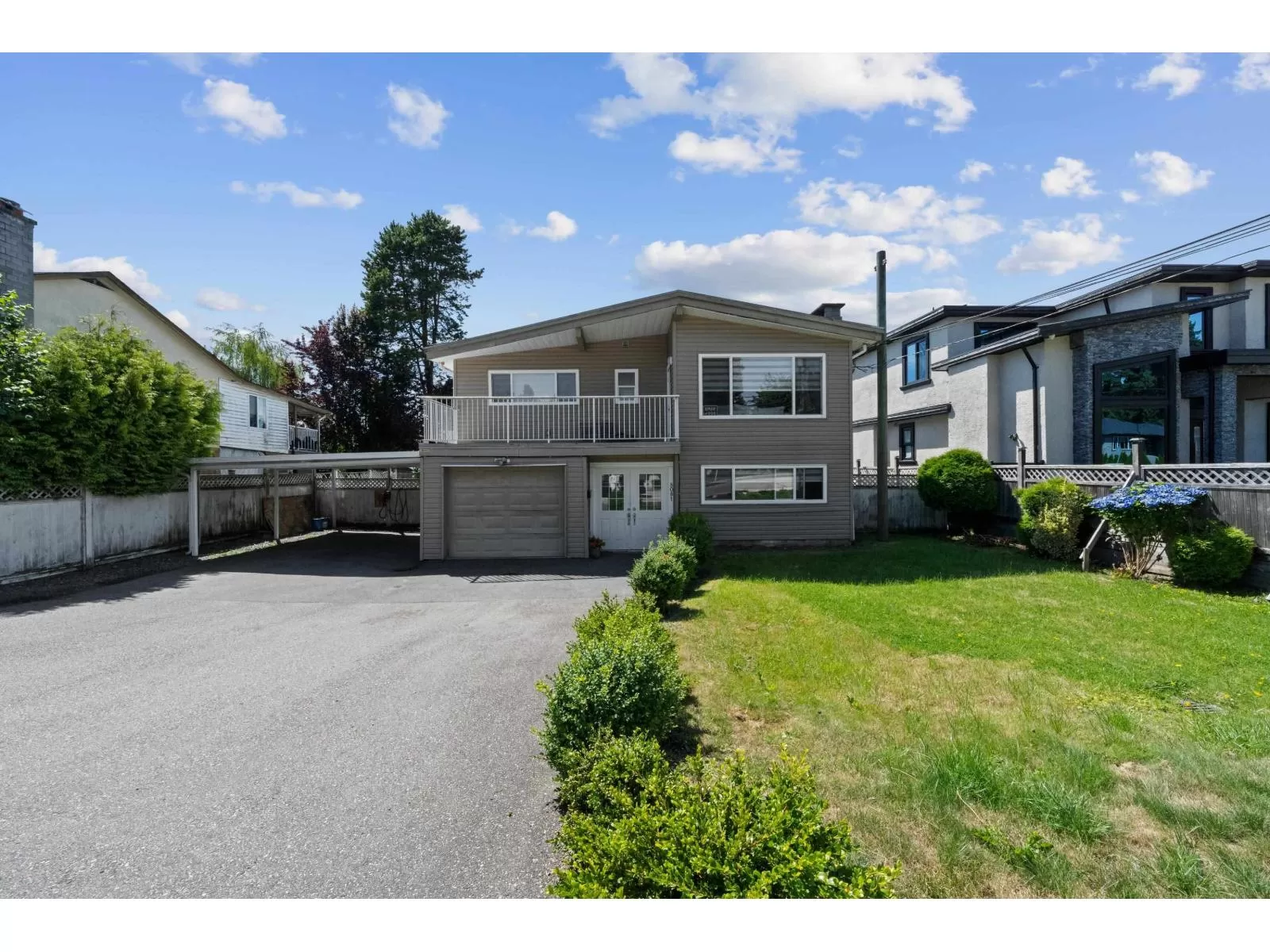 House for rent: 8081 112th Street, Delta, British Columbia V4C 4W4