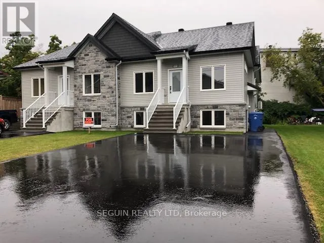 Fourplex for rent: 808-810 Powers Street, Clarence-Rockland, Ontario K4K 0J2