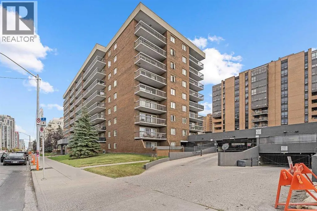 Apartment for rent: 809, 1335 12 Avenue Sw, Calgary, Alberta T3C 3P7