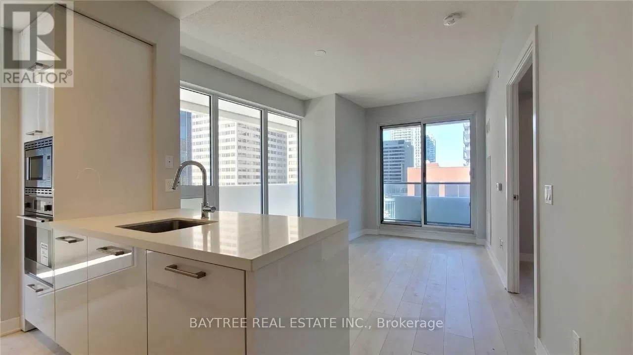 Apartment for rent: 809 - 2221 Yonge Street, Toronto, Ontario M4S 0B8