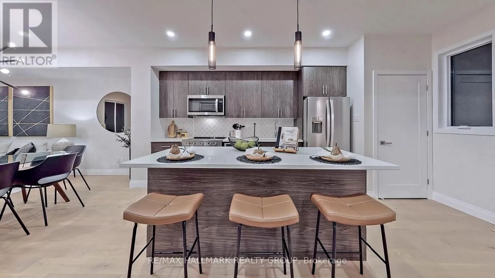 Row / Townhouse for rent: 809 Star Private, Ottawa, Ontario K2L 1W2