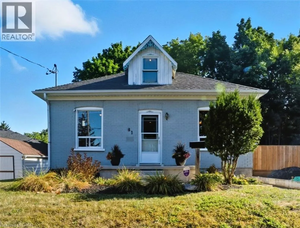 House for rent: 81 Beech Avenue, Cambridge, Ontario N3C 1X6