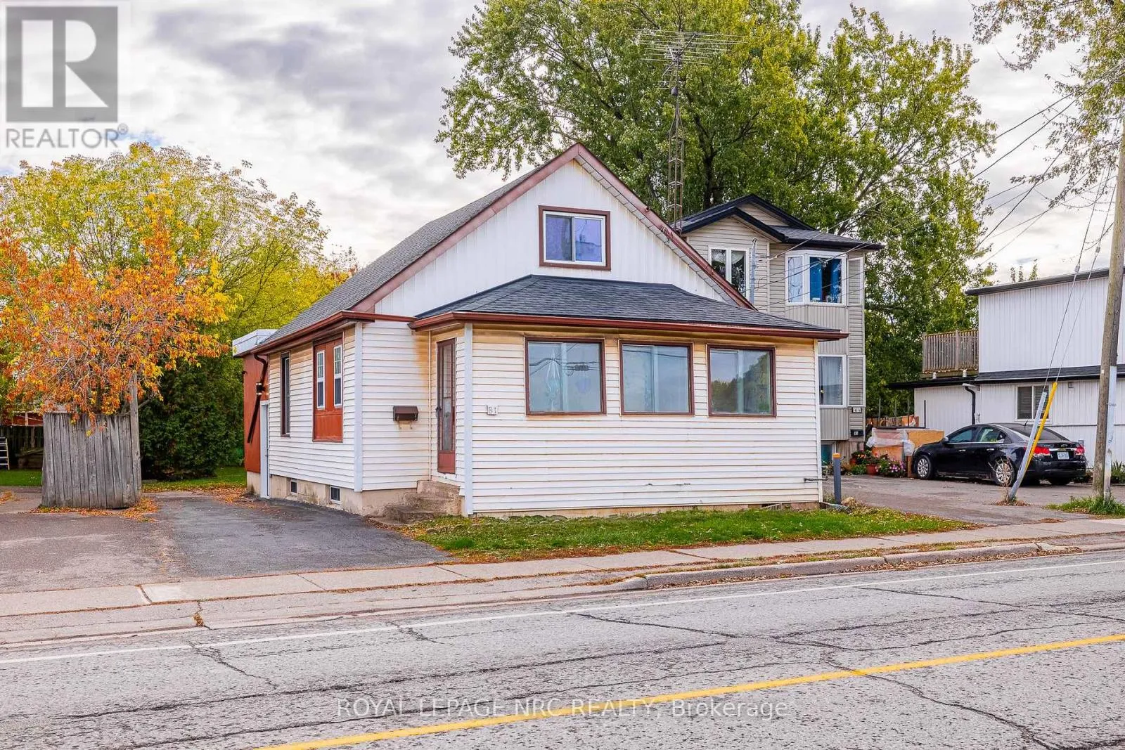 House for rent: 81 Pelham Rd Road, St. Catharines, Ontario L2S 1S3