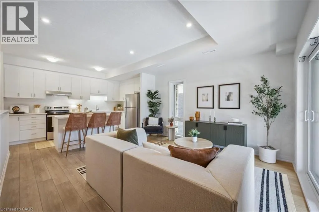 Row / Townhouse for rent: 81 Reverie Way, Kitchener, Ontario N2E 0K5