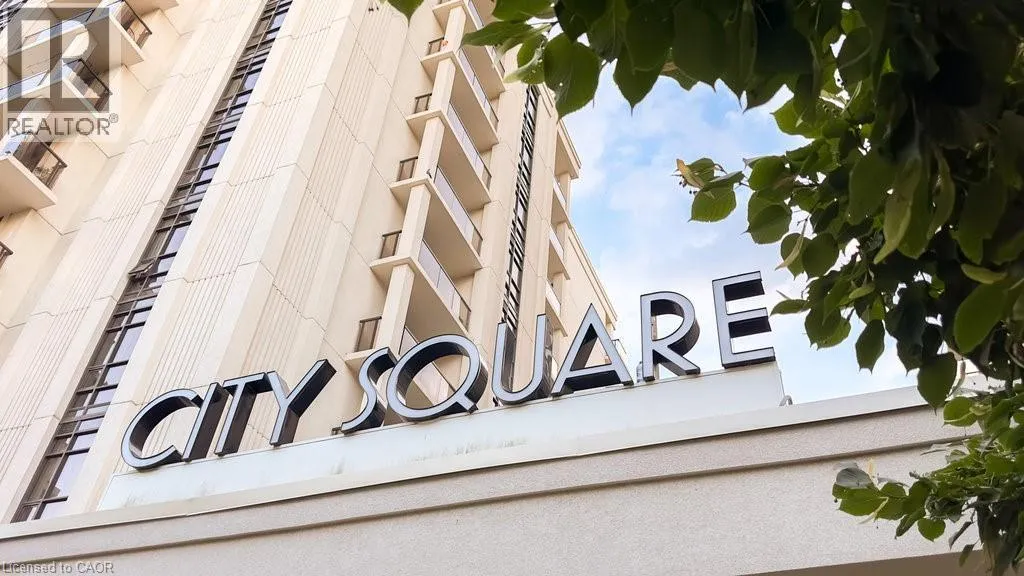 Apartment for rent: 81 Robinson Street Unit# 203, Hamilton, Ontario L8P 0C2