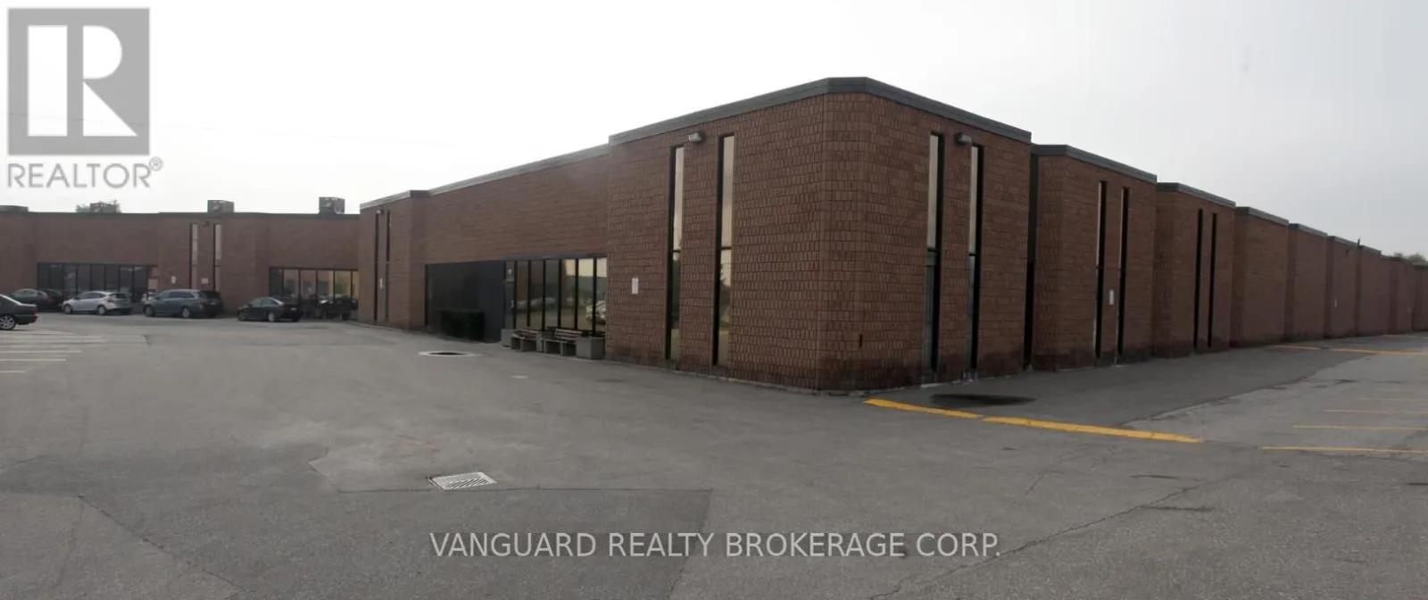 Multi-Tenant Industrial for rent: 81 St Regis Crescent S, Toronto, Ontario M3J 1Y6