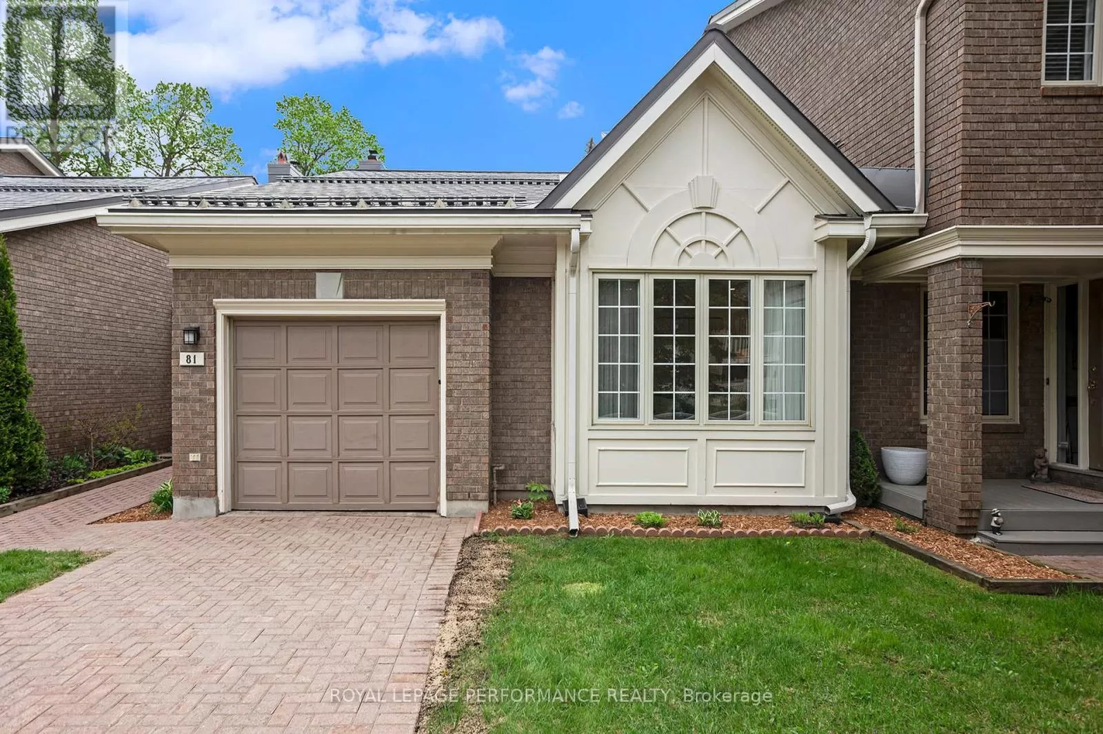 Row / Townhouse for rent: 81 Waterford Drive, Ottawa, Ontario K2E 7V4