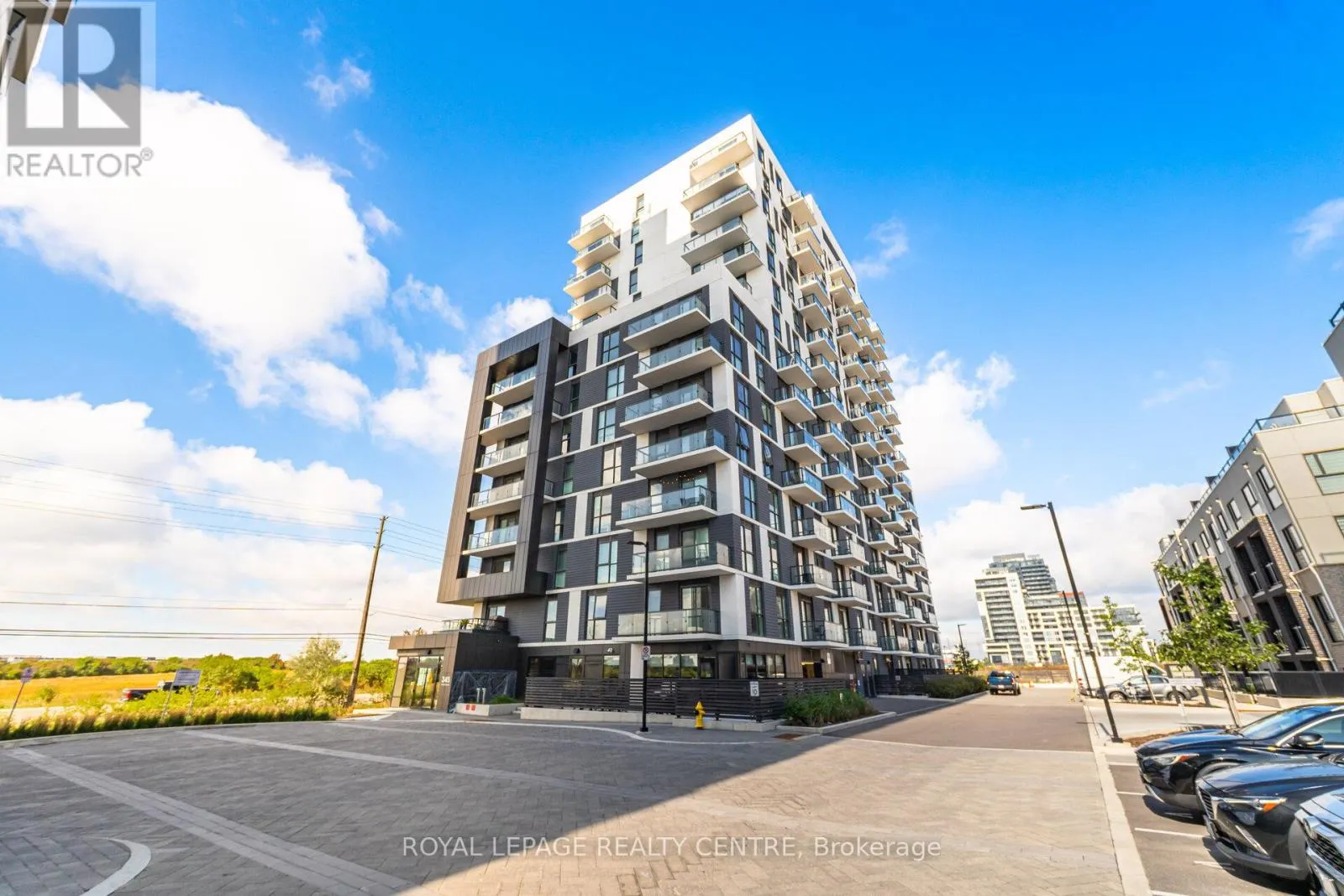 Apartment for rent: 810 - 345 Wheat Boom Drive, Oakville, Ontario L6H 7X4