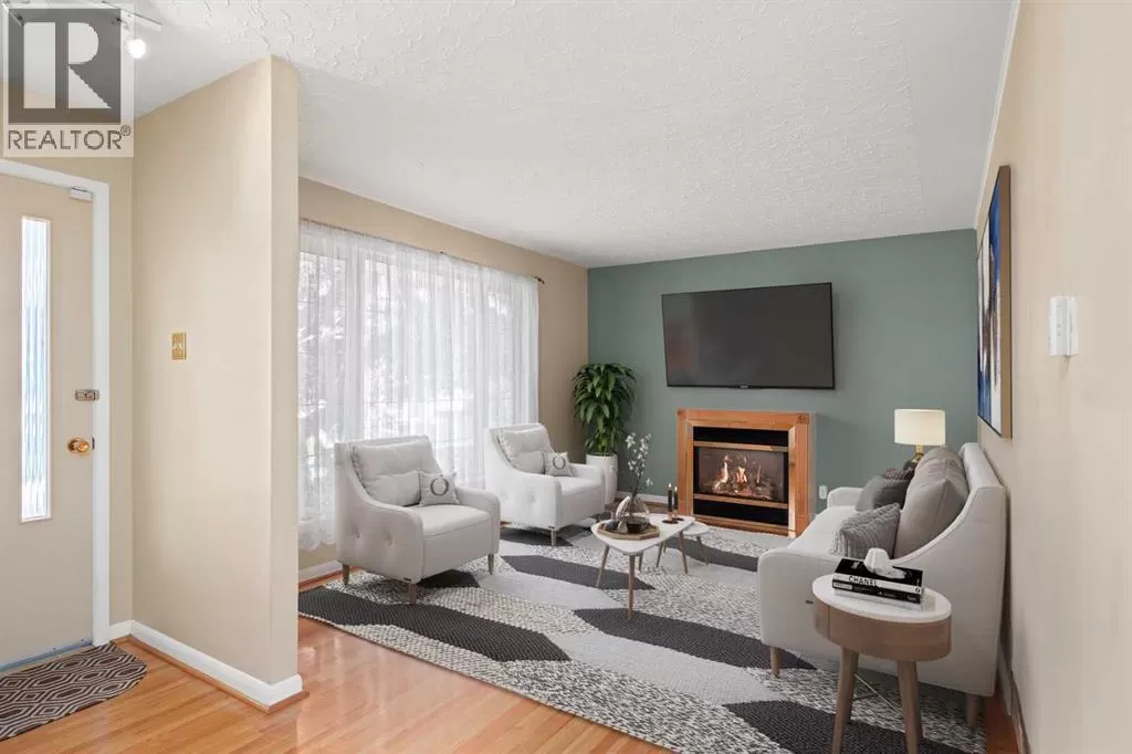 House for rent: 811 Seattle Drive Sw, Calgary, Alberta T2W 0M9