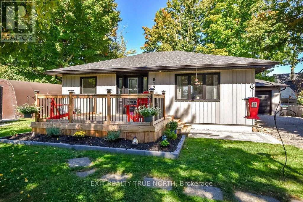 House for rent: 812 Cook Street, Innisfil, Ontario L9S 2J1