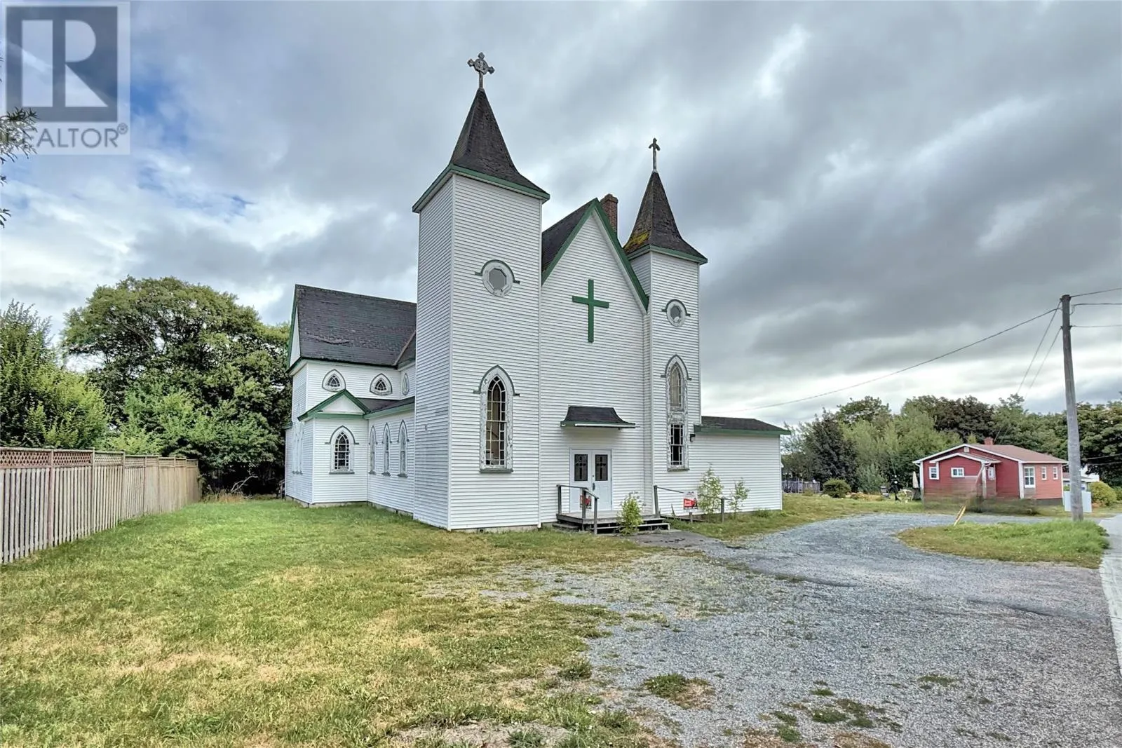 Other for rent: 8-12 Cross Road, Bay Roberts, Newfoundland & Labrador A0A 1G0