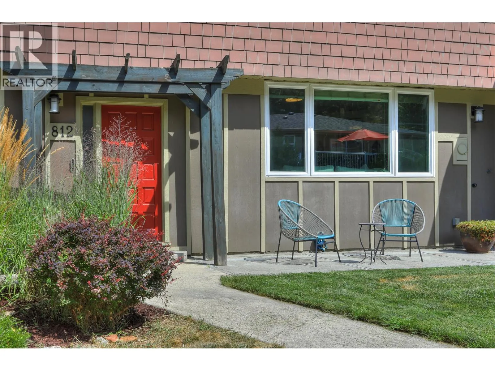 House for rent: 812 Paret Road, Kelowna, British Columbia V1W 4P2