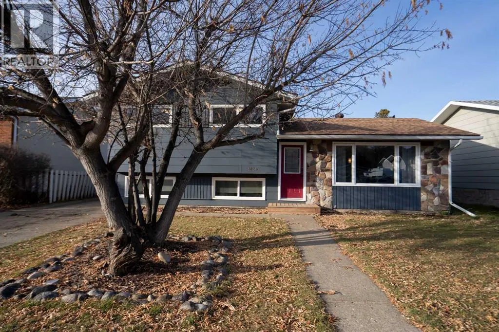 House for rent: 8126 95 St, Peace River, Alberta T8S 1E9