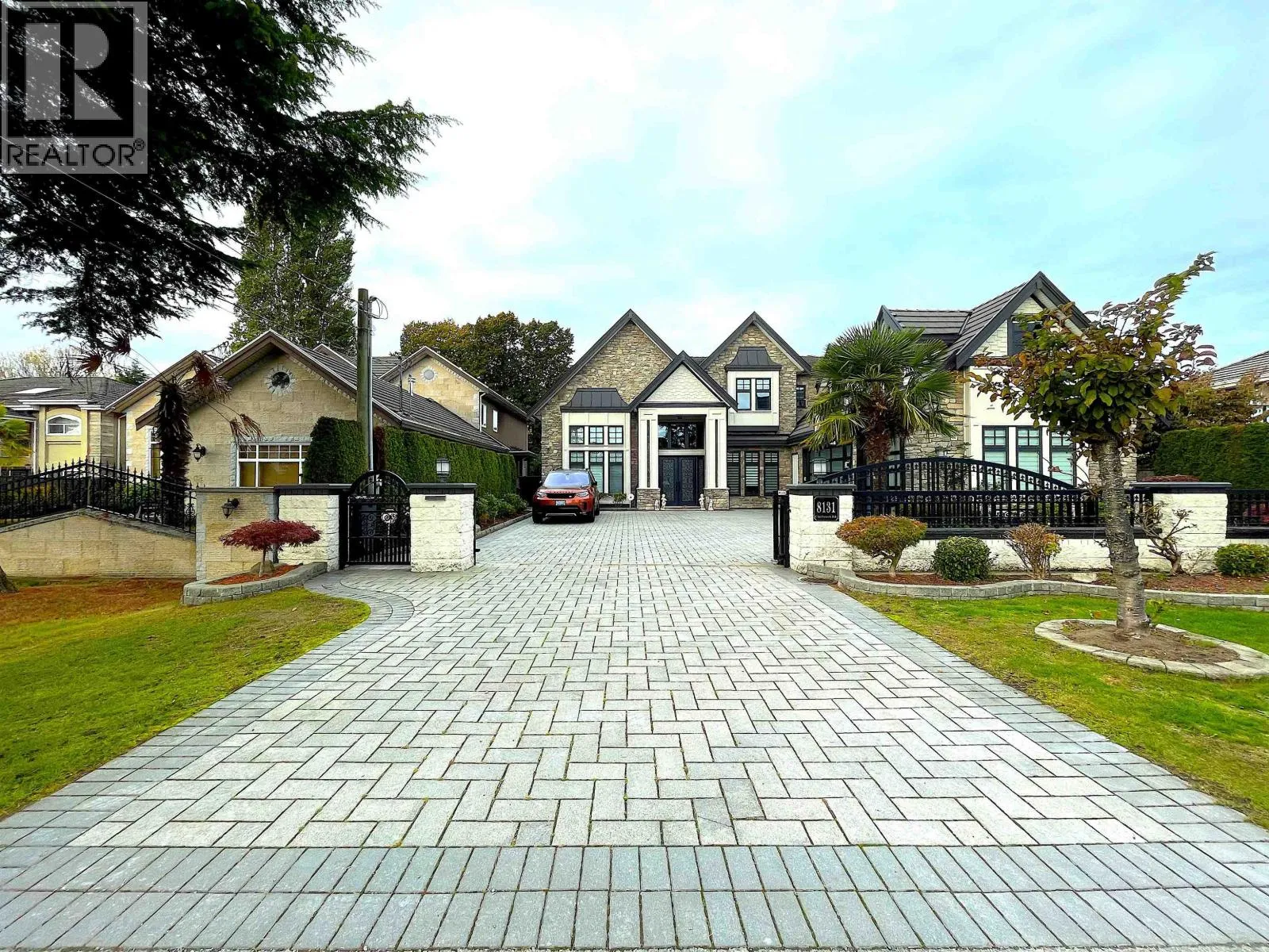 House for rent: 8131 Claybrook Road, Richmond, British Columbia V7C 2L4