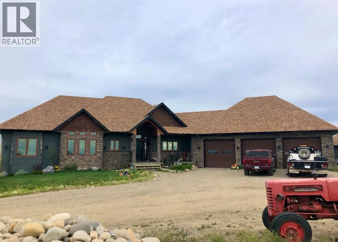 Other for rent: 8142 219 Road, Dawson Creek, British Columbia V1G 4E8