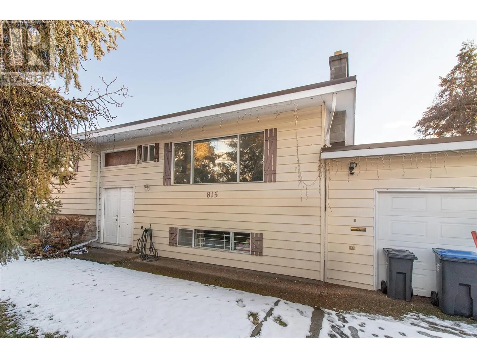 House for rent: 815 Graham Road, Kelowna, British Columbia V1X 1J3