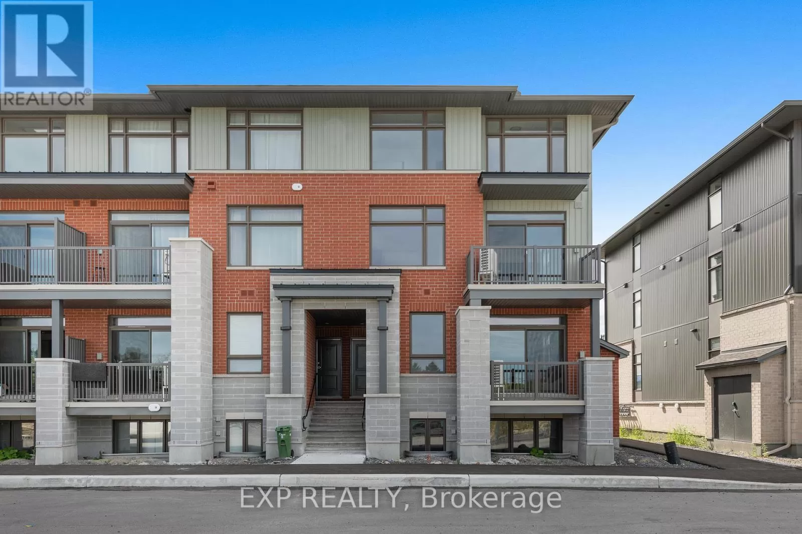 Row / Townhouse for rent: 815 Silhouette Private, Ottawa, Ontario K2J 4S3