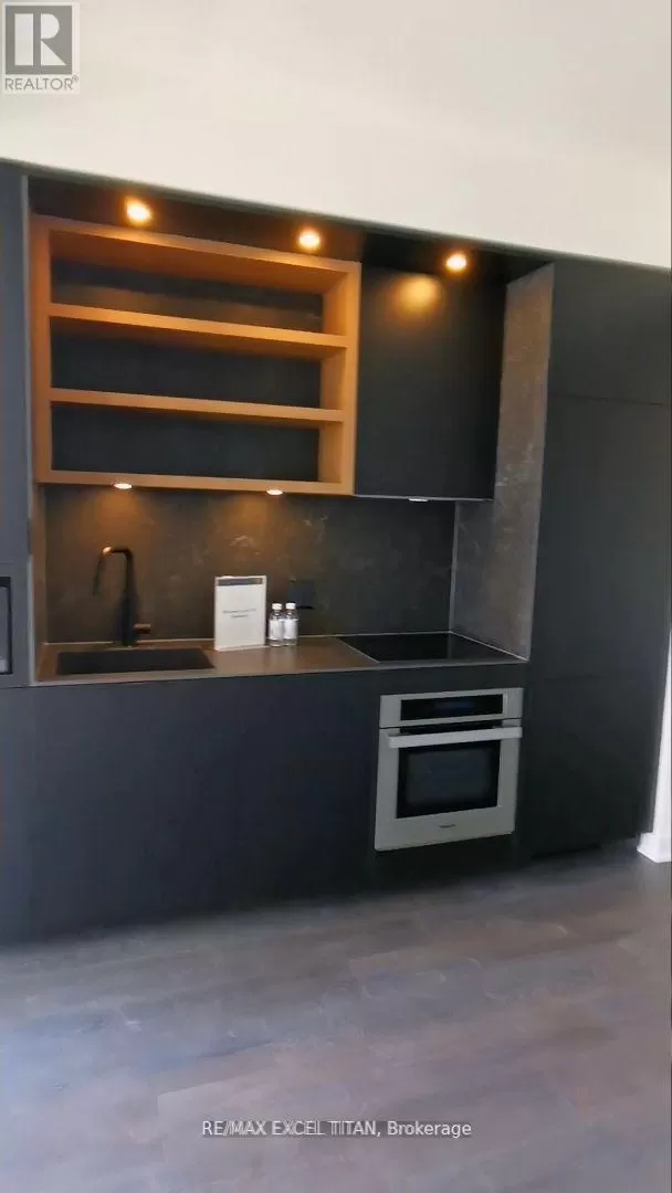 Apartment for rent: 816 - 55 Charles Street E, Toronto, Ontario M4Y 0J1