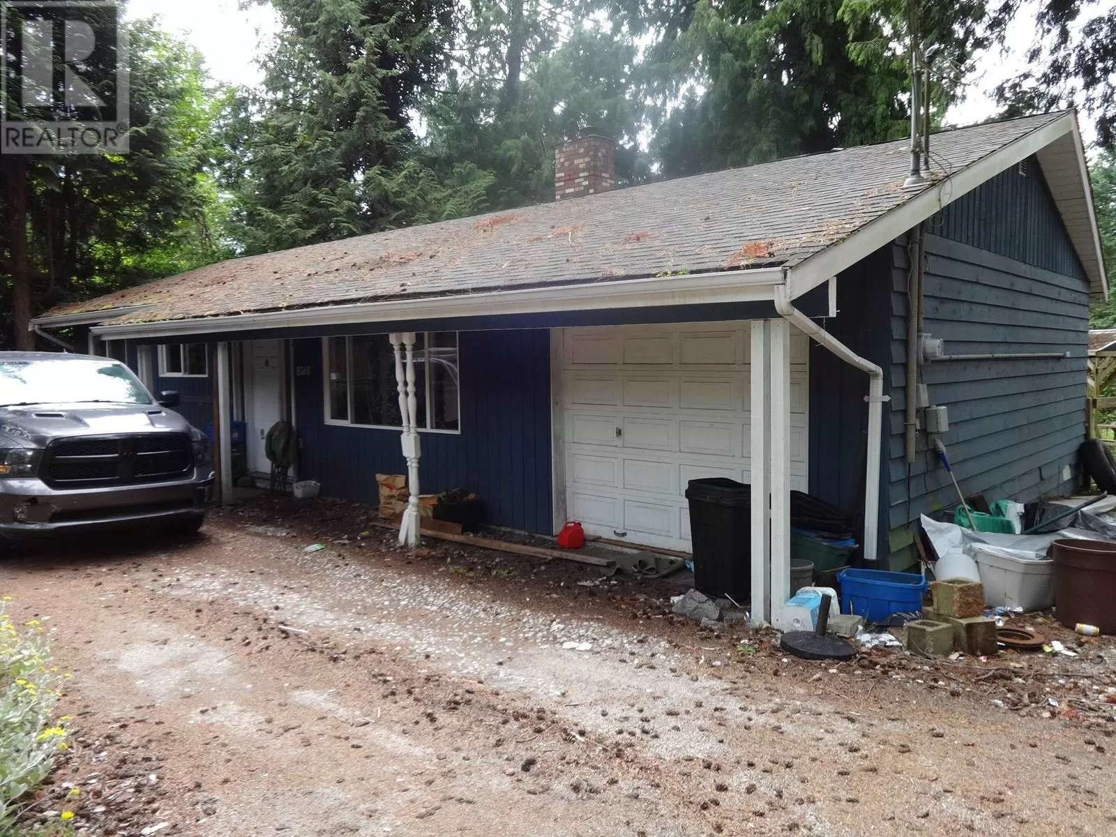 House for rent: 8161 Westwood Road, Halfmoon Bay, British Columbia V7Z 1A8