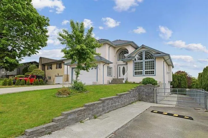 House for rent: 8164 Sumac Place, Mission, British Columbia V2V 5R6